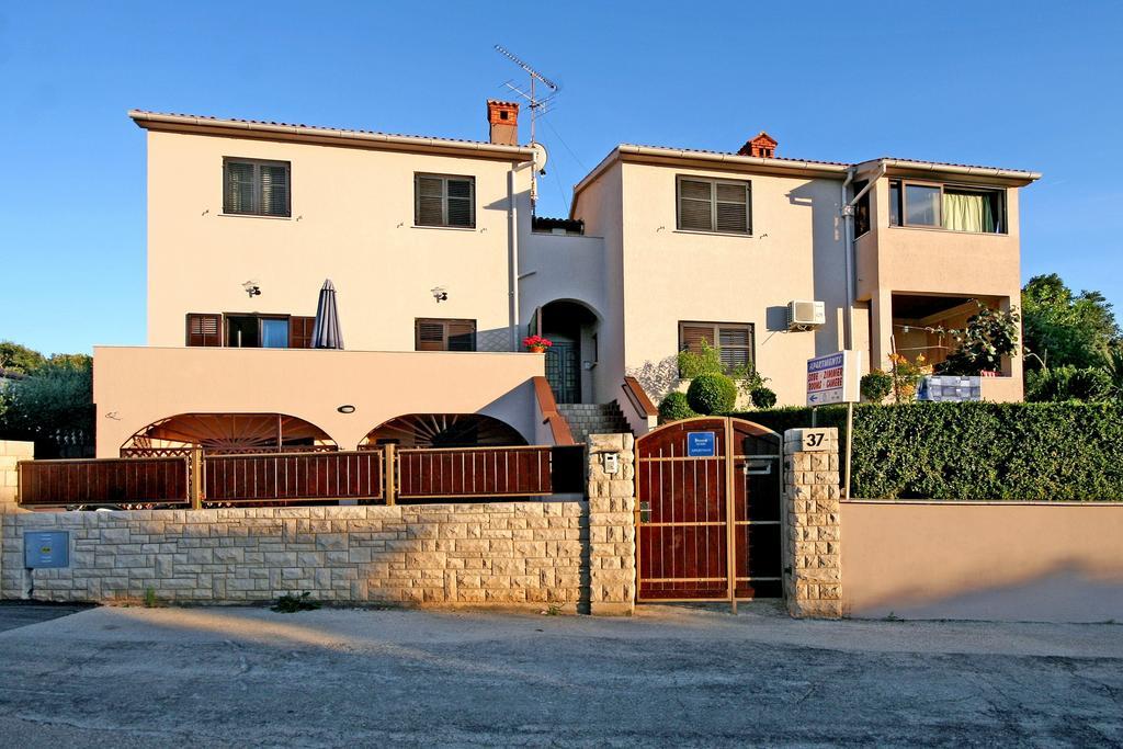 Apartments Duda Pula Exterior foto